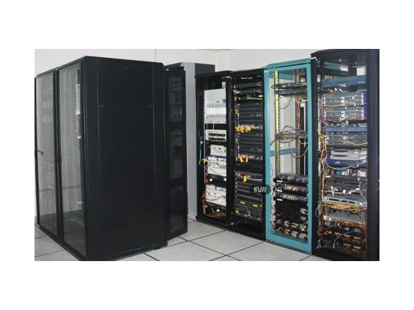 機(jī)房環(huán)境檢測(cè)系統(tǒng)有什么功能？