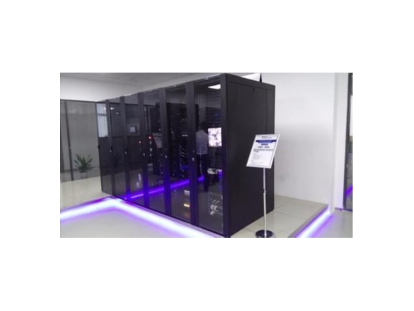 這套小型機(jī)房監(jiān)控系統(tǒng)，經(jīng)濟(jì)實(shí)惠！