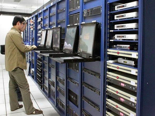 機房建設(shè)及監(jiān)控設(shè)備怎么做呢？