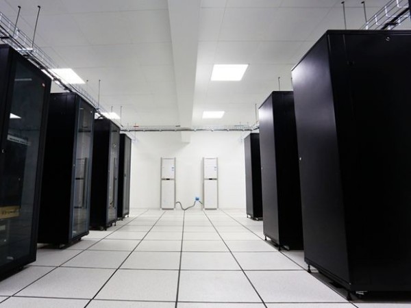 以動環(huán)監(jiān)控系統(tǒng)為核心的信息機房運營進(jìn)程管理方案