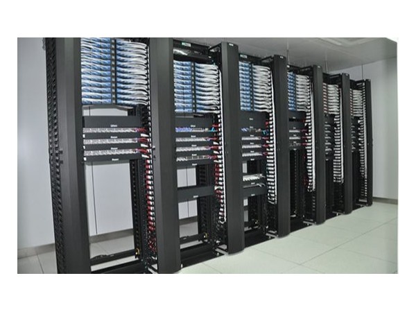 機房動環(huán)集中監(jiān)控系統(tǒng)應具備哪些特征？