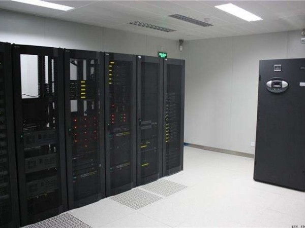 機(jī)房動(dòng)環(huán)監(jiān)控系統(tǒng)品牌該怎么選呢？