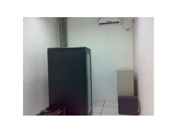 20平米計算機網(wǎng)絡機房監(jiān)控系統(tǒng)報價